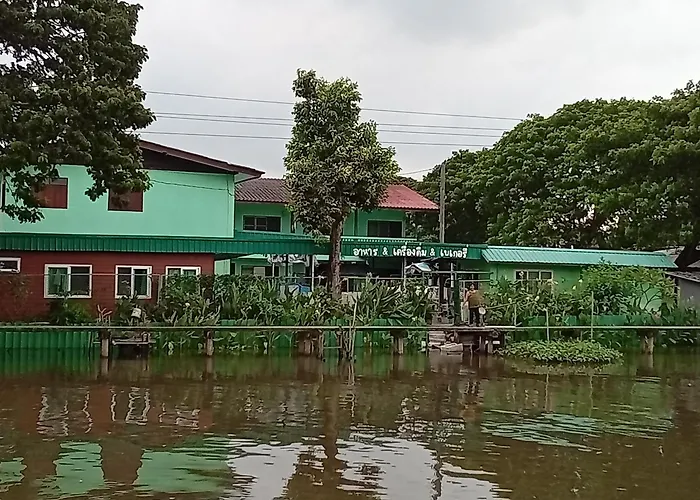 Baan Chaiy Khong บ้านชายคลอง Bangkok